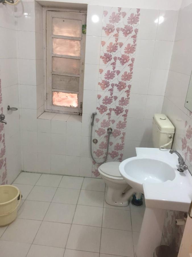 Hotel White House Dehradun Zewnętrze zdjęcie