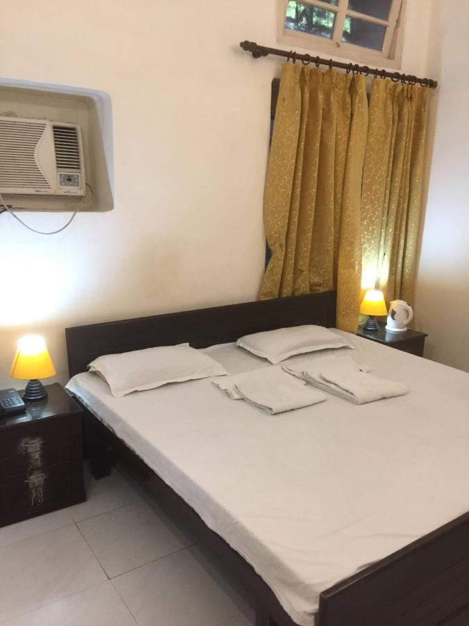 Hotel White House Dehradun Zewnętrze zdjęcie